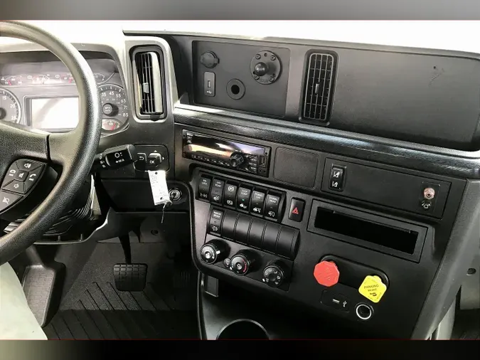 2021 INT LT625 6x4
