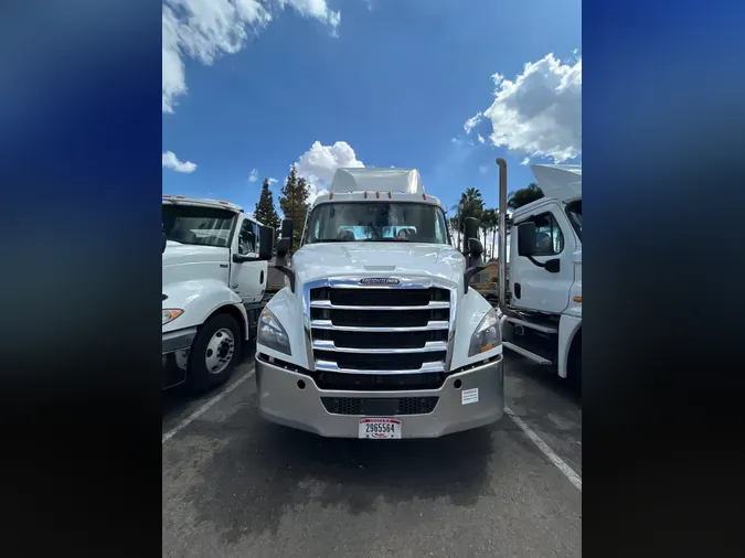 2020 FREIGHTLINER NEW CASCADIA 116