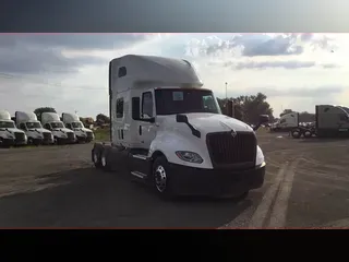 2022 International LT