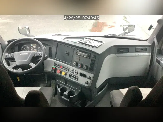 2021 Freightliner Cascadia