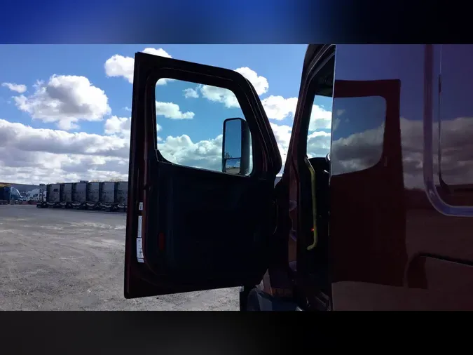 2023 Freightliner Cascadia 12632aa7f6df494aa7cd514655ce1357e5a