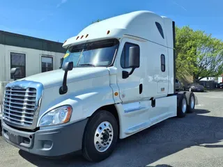 2018 FREIGHTLINER/MERCEDES CASCADIA 125