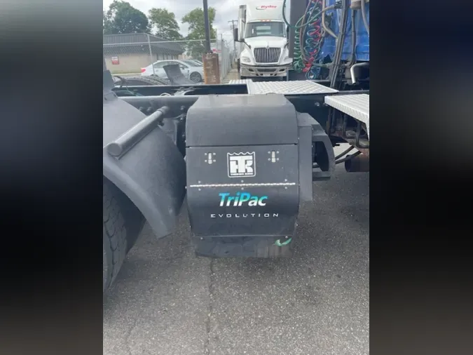 2019 FREIGHTLINER NEW CASCADIA PX12664