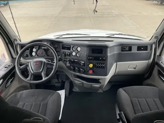 2020 Peterbilt 579