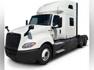 2023 International LT625