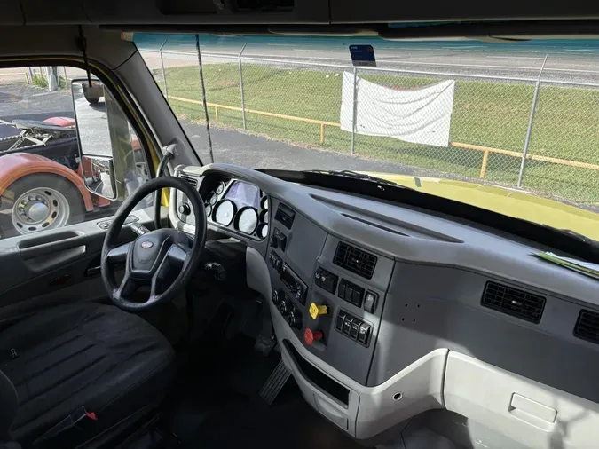 2020 Peterbilt 579