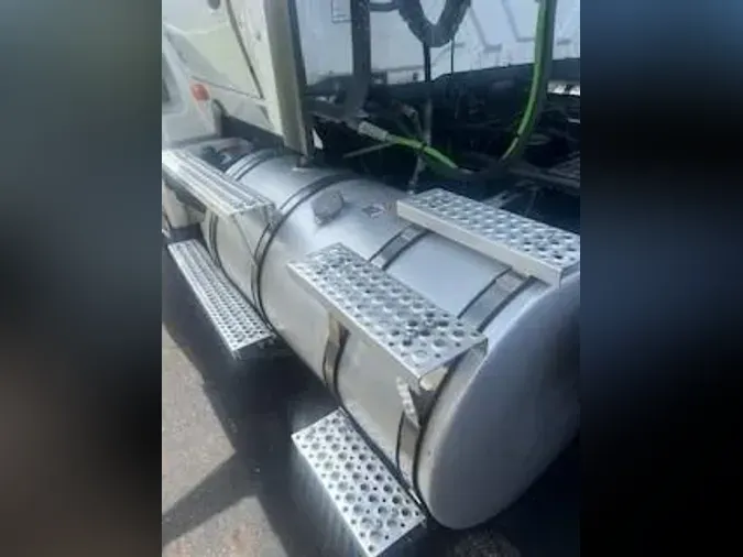 2019 International LT625