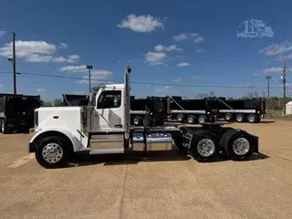2027 PETERBILT 589
