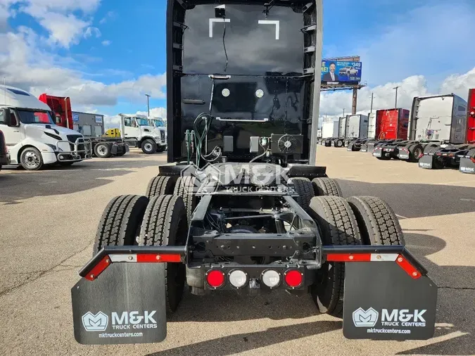 2022 KENWORTH T680