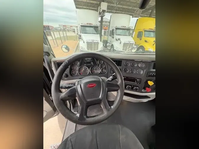2021 Peterbilt 57932bdeeac8ffd3850cc964ac67e4c08be