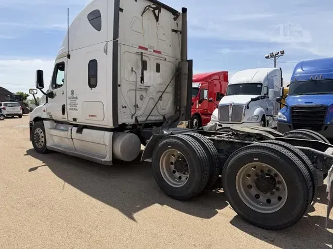 2011 FREIGHTLINER CASCADIA 125