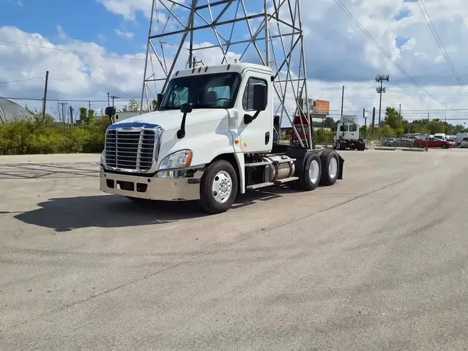 2019 FREIGHTLINER CASCADIA 12532c262ac18a52a6957e4f0da47321b3c