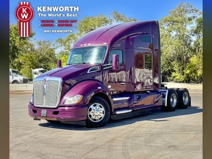 2020 KENWORTH T68032c65e48b94c306a05333f6978b6c11d