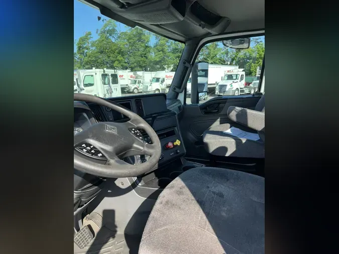 2019 NAVISTAR INTERNATIONAL LT625 DAYCAB T/A
