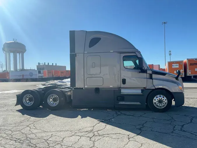 2023 Freightliner Cascadia