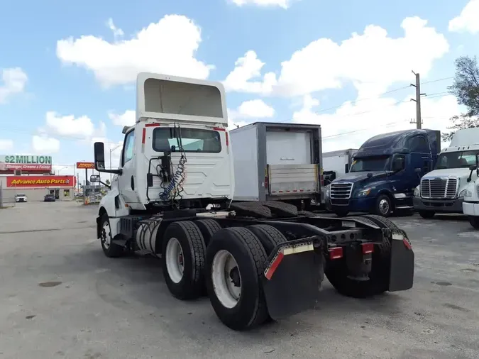 2019 NAVISTAR INTERNATIONAL LT625 DAYCAB T/A