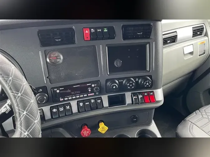 2021 KENWORTH T680