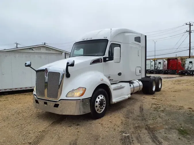2019 KENWORTH TRUCKS T-68032cfc7a32ca8010acbe1dd4cc5a1038a