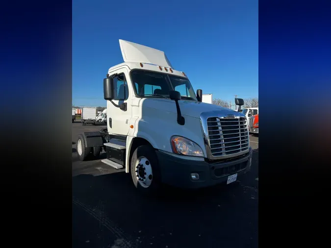 2018 FREIGHTLINER/MERCEDES CASCADIA 125