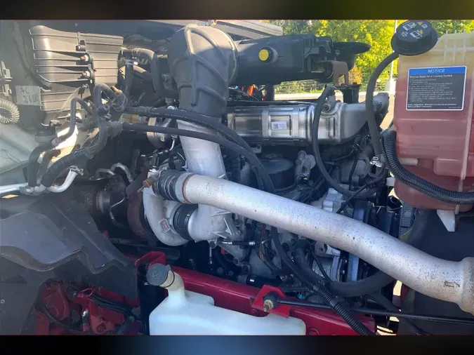 2022 INT LT625 6x4