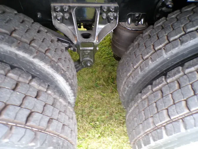 2026 Kenworth T880 Short Hood