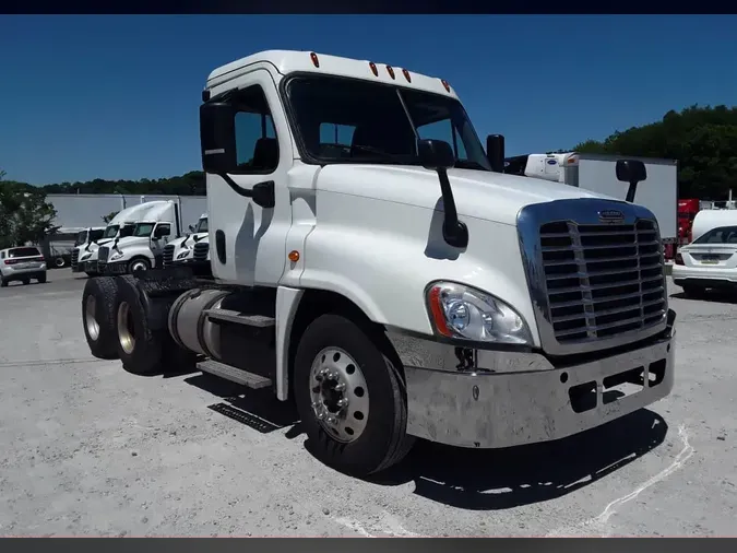 2018 FREIGHTLINER/MERCEDES CASCADIA 12532db65e6b7c02dba8786d8f5373cc331
