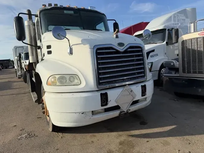 2004 MACK VISION CX61332dbf748de55e10e6f72c4c6758f352c