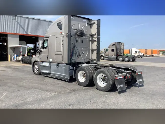 2022 Freightliner Cascadia 126