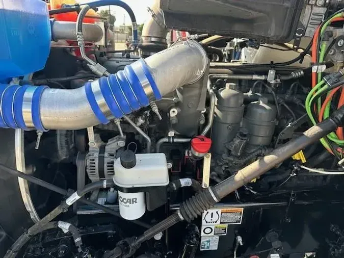 2023 Kenworth T88032dec33be407d28041d79524dffda94f