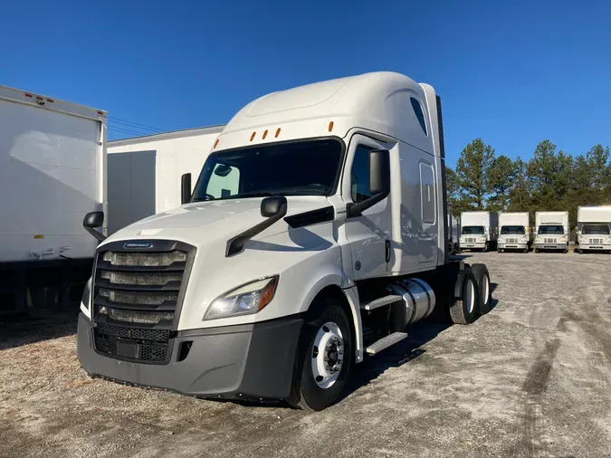 2018 FREIGHTLINER/MERCEDES NEW CASCADIA 12632dfaea870fadb8f31c68dc95c44097c