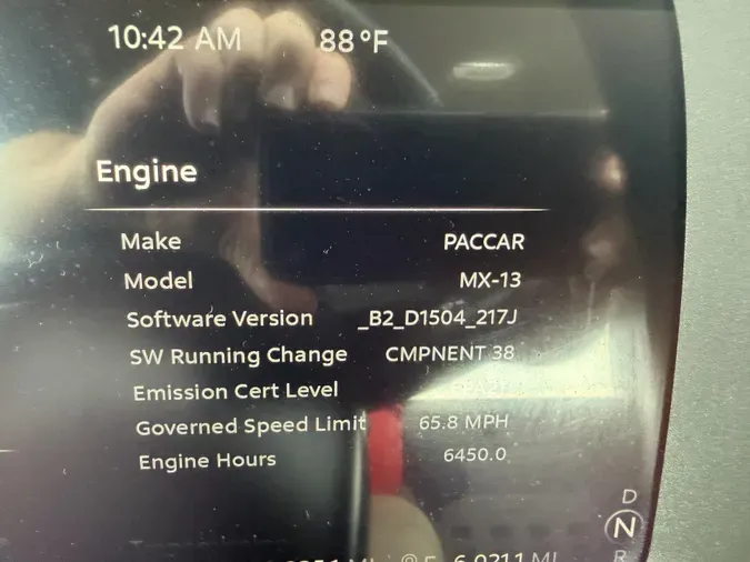 2023 Peterbilt 567