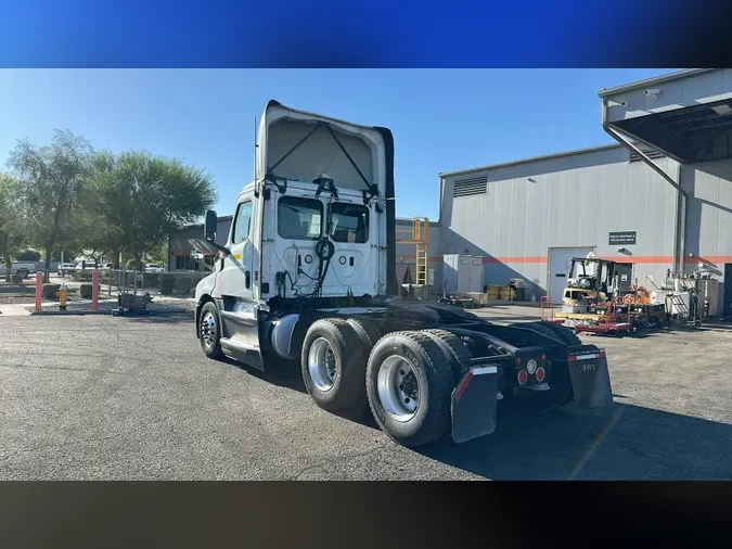 2019 Freightliner Cascadia 12632e493c5d8aff46a39f096430c5ce0af