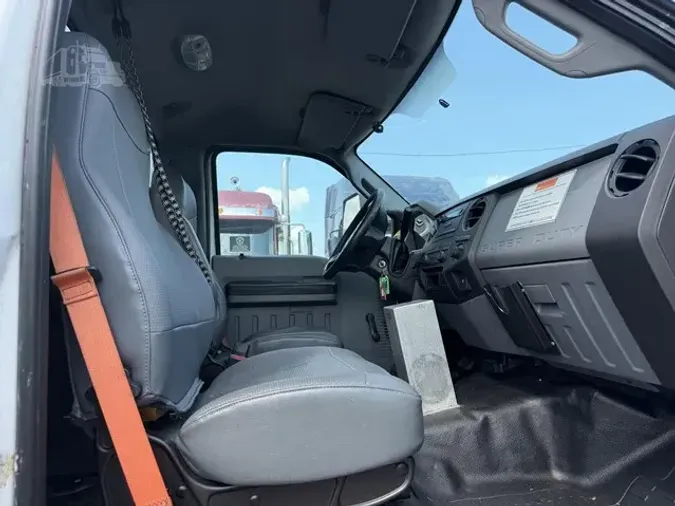 2017 FORD F650 SD