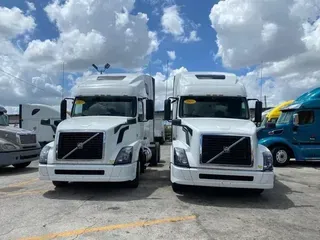 2017 VOLVO VN 630