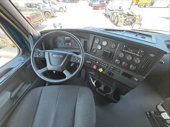 2024 Freightliner Cascadia 126