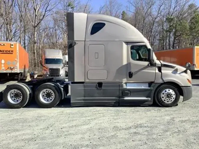 2024 Freightliner Cascadia