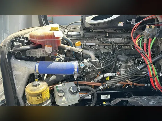 2023 Freightliner Cascadia 126