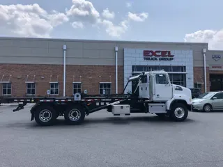 2022 WESTERN STAR 4700SB