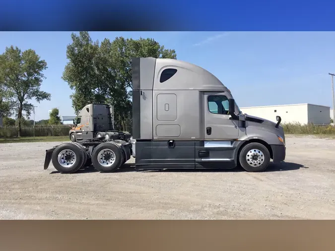 2024 Freightliner Cascadia 12632ed1084fa00e4b1ee08f07f5bb0efab