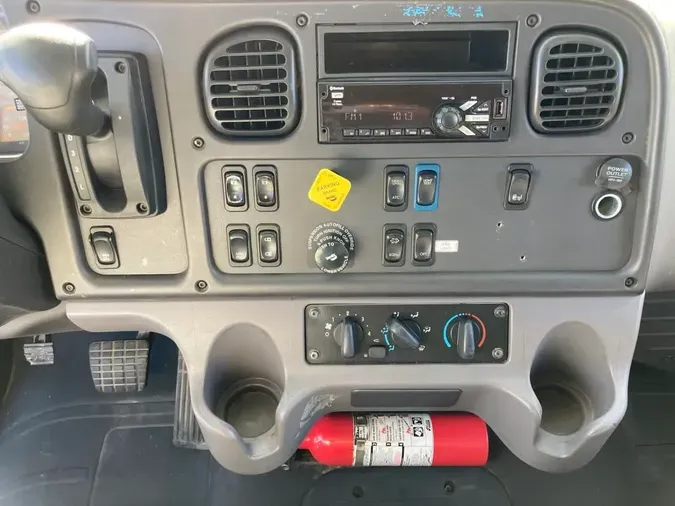 2019 FREIGHTLINER/MERCEDES M2 106