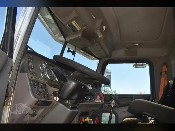 2012 PETERBILT 36532f4b4d593734d295a63eddf786a2380
