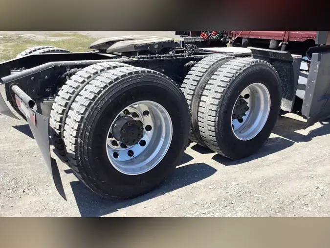 2023 Freightliner Cascadia 12632f59e4be23e05f70123b0e96bcb1d49