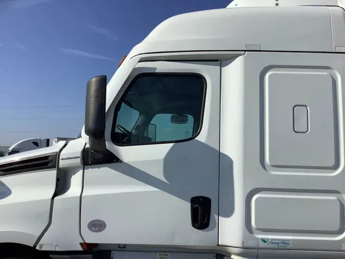 2021 Freightliner Cascadia 12632f617c3b6ef9cccb46c022b624bd4af