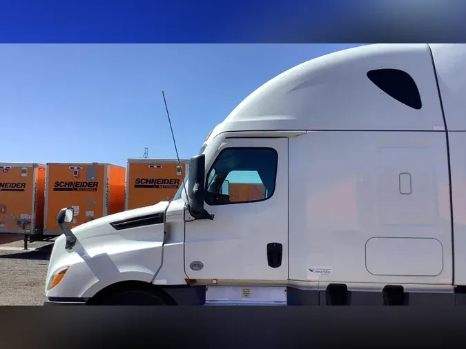 2021 Freightliner Cascadia