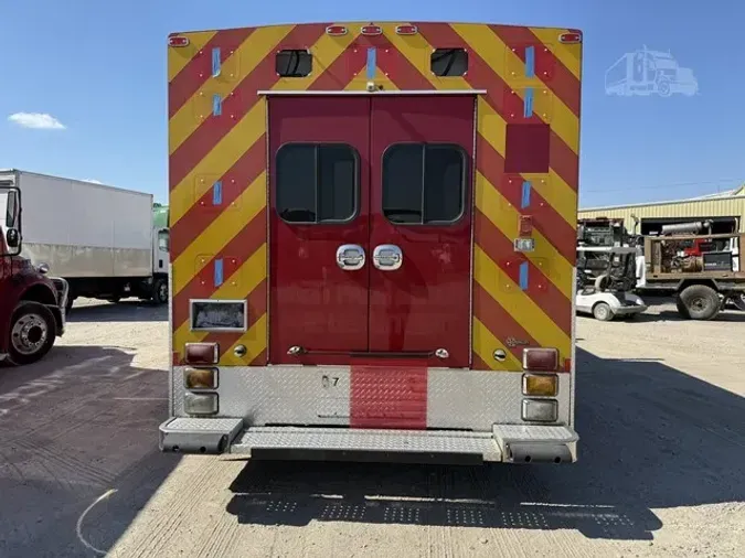 2015 INTERNATIONAL DURASTAR 4300
