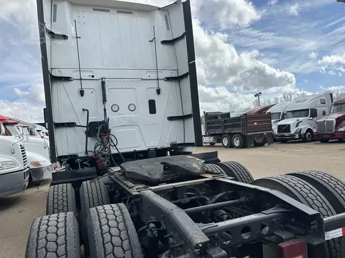 2023 INTERNATIONAL LT