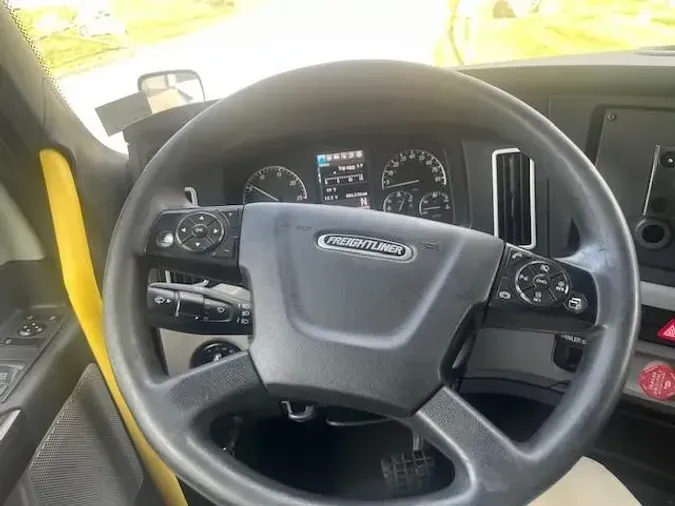2021 Freightliner Cascadia