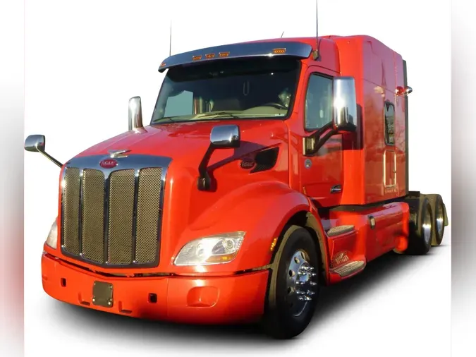 2021 Peterbilt 5793302f95fb60e2d1d931881f0aaeef4c3