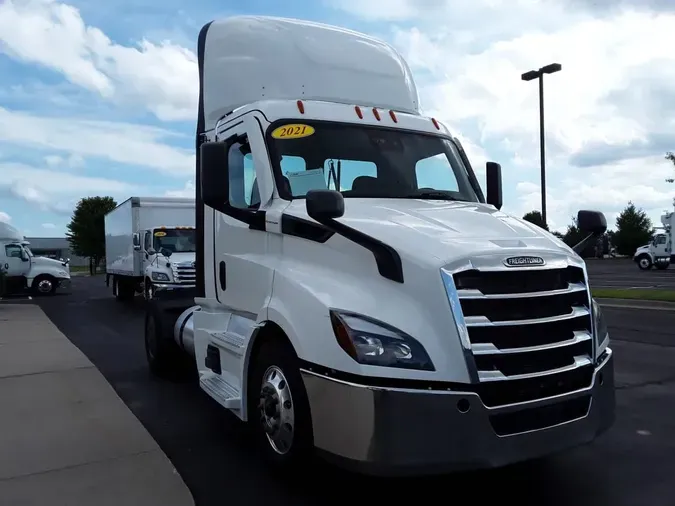 2021 FREIGHTLINER/MERCEDES CASCADIA PX11642ST330317a2f540a6c53e1e82655544a919