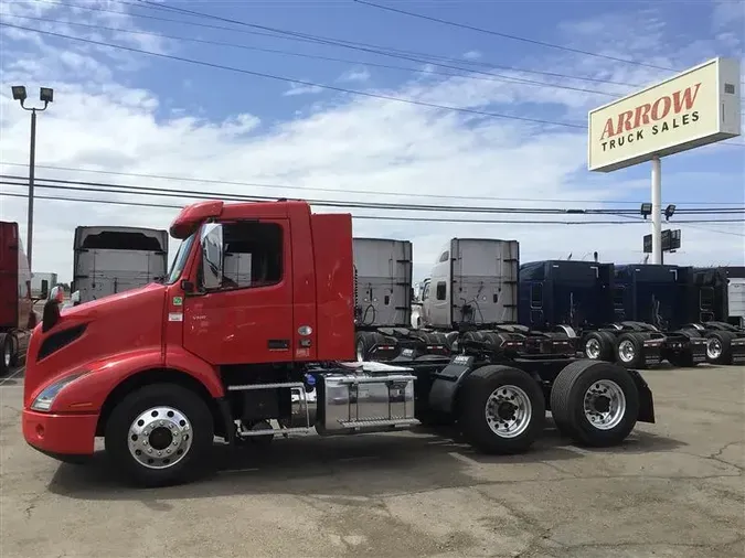 2023 VOLVO VNR30033035a56e7a0ac474463b0a6a819594b